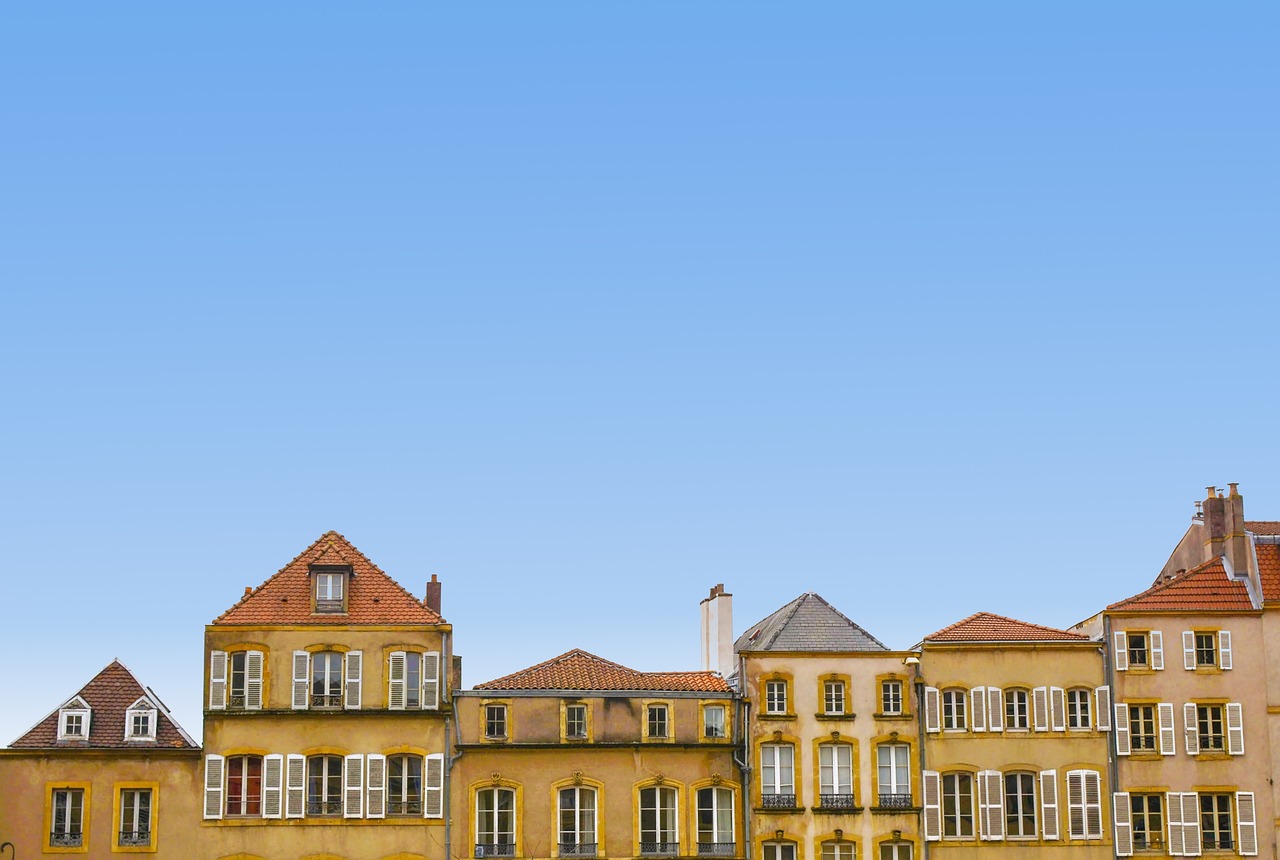 discover essential insights on real estate financing, including various funding options, investment strategies, and expert tips to secure the best deals for your property ventures.
